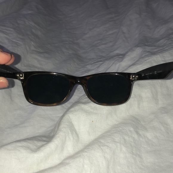 Ray ban sun glasses - Picture 4 of 6